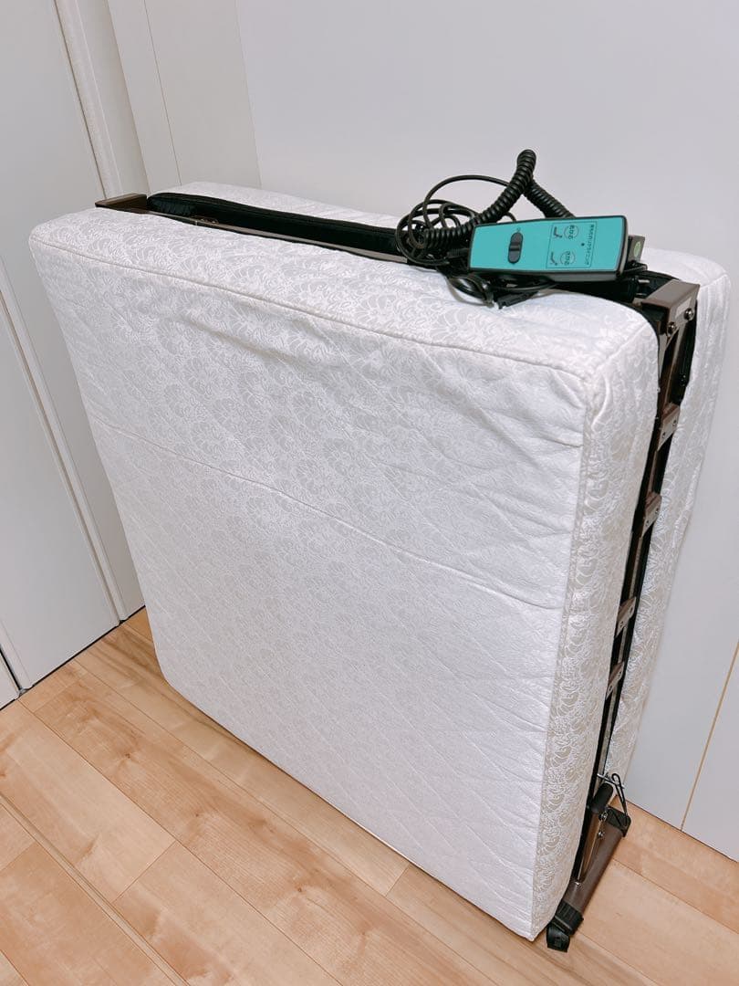 【送料無料・翌日発送】電動リクライニングベッド 折りたたみ 介護 リラックス