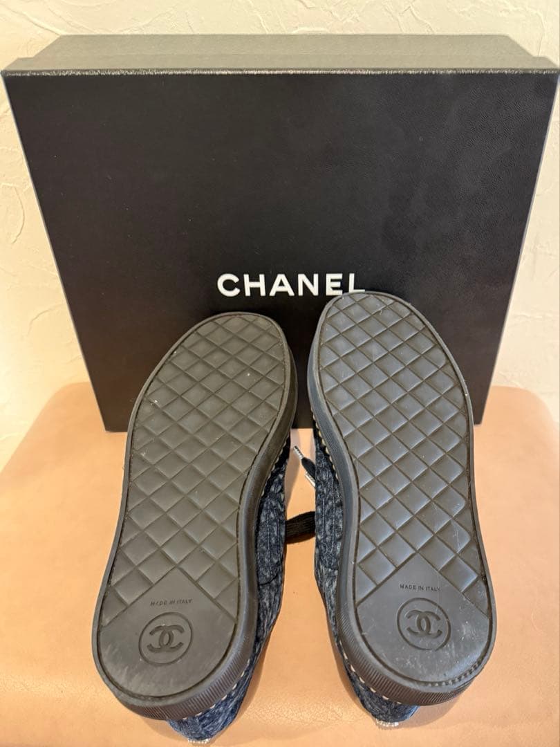 値下げ❣️CHANEL ネイビー パール装飾 スニーカー