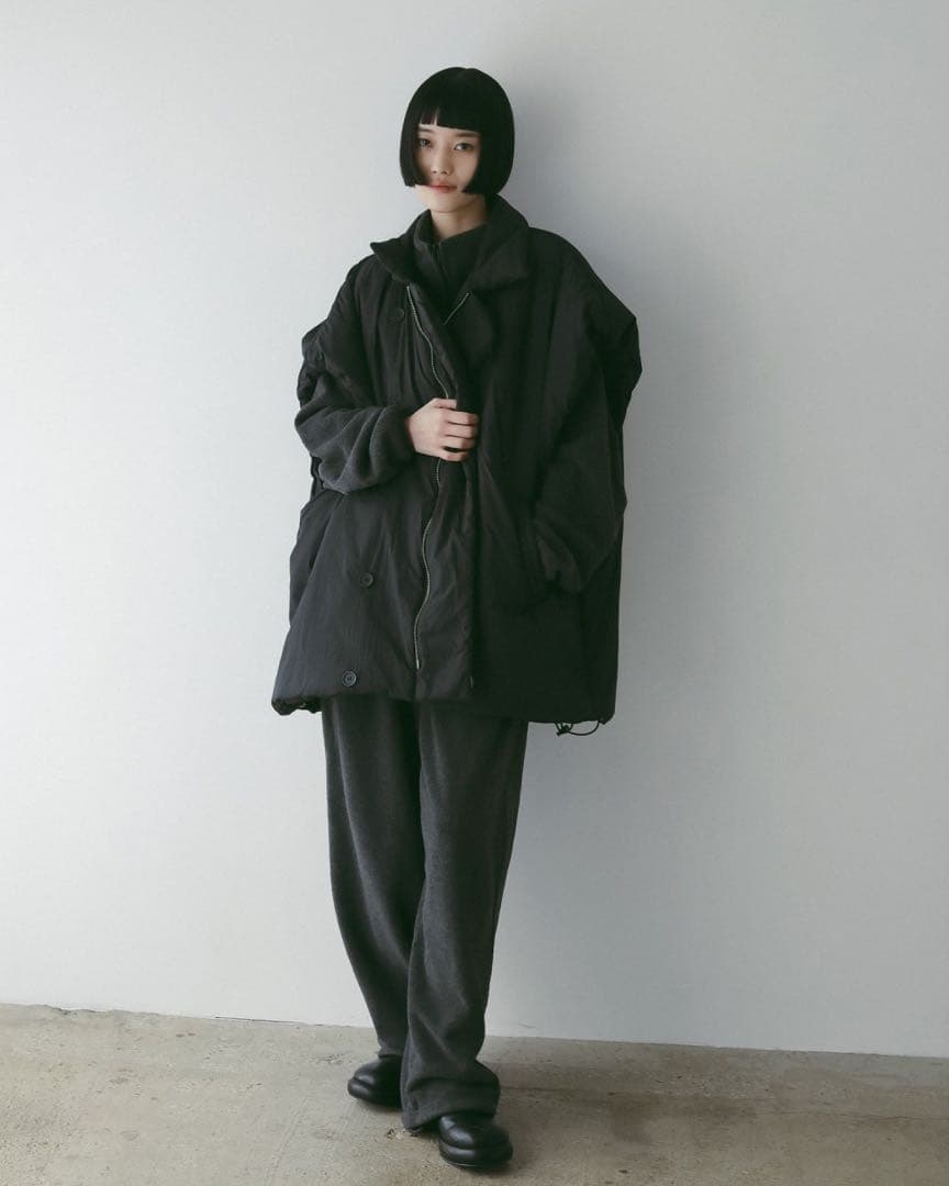 anuke　Volume Over Vest