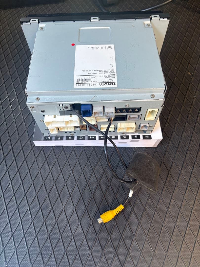 トヨタ純正9インチナビ　NSZT-Y64T