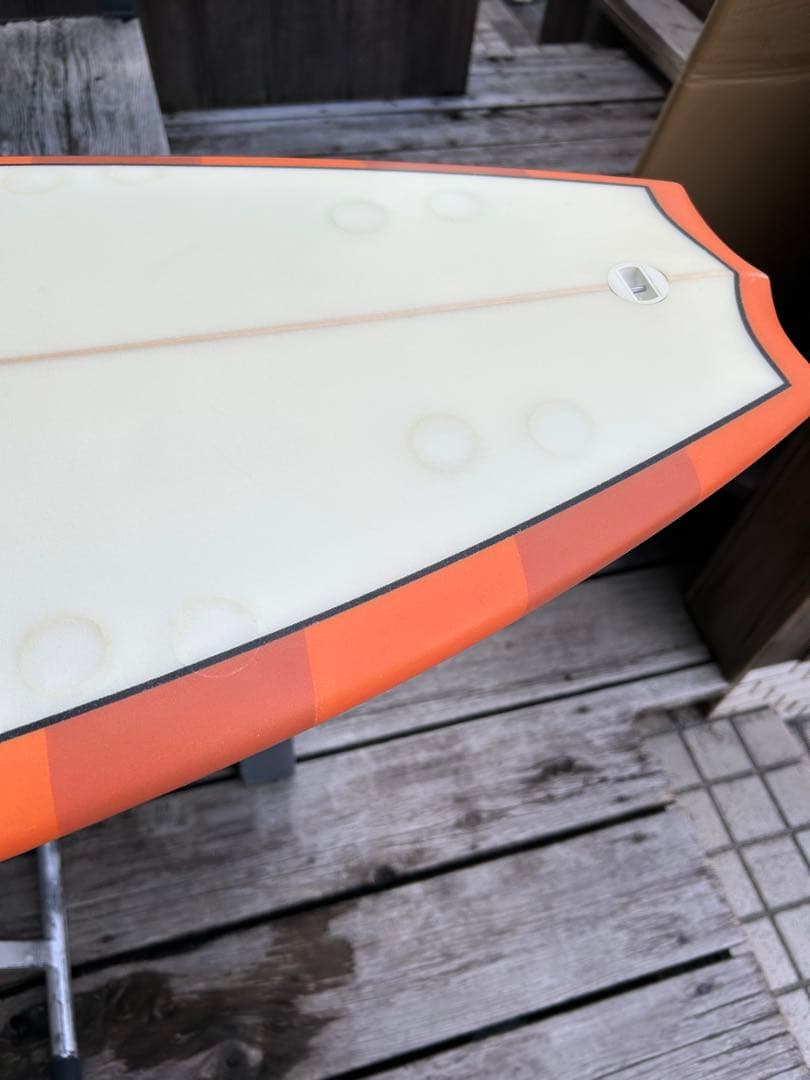 新品303サーフボード 6'0\" 千葉公平シェイプ クアッドフィン　オレンジ