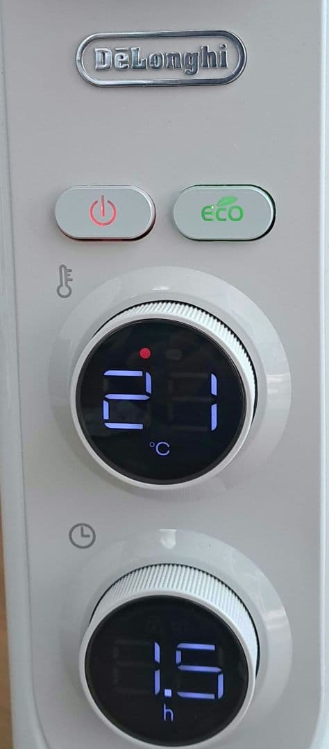 デロンギアミカルドオイルヒータ ー 未使用に近い極美品