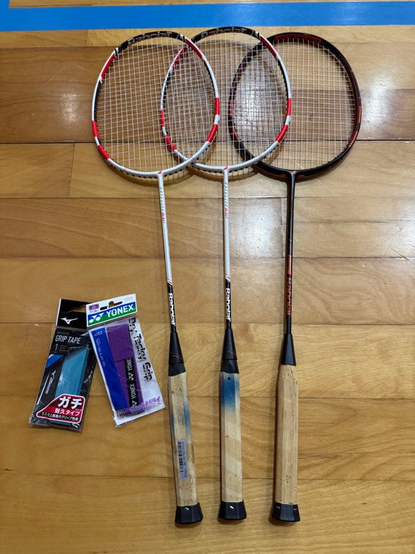 【値下げ！】babolat バドミントンラケット 3本セット