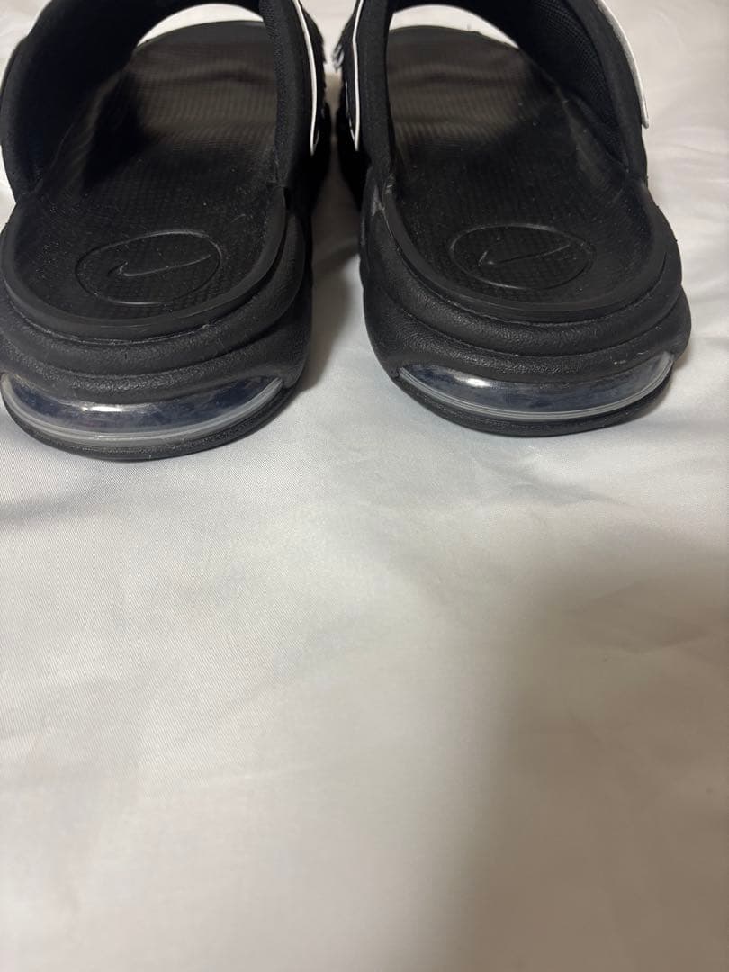 NIKE エアモアアップテンポ スライド