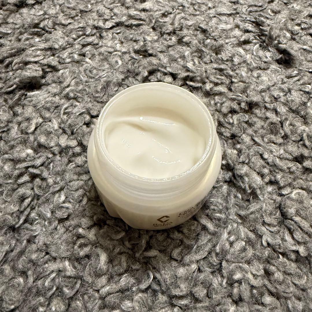 ヒロ リアボーテ クリーム 2点