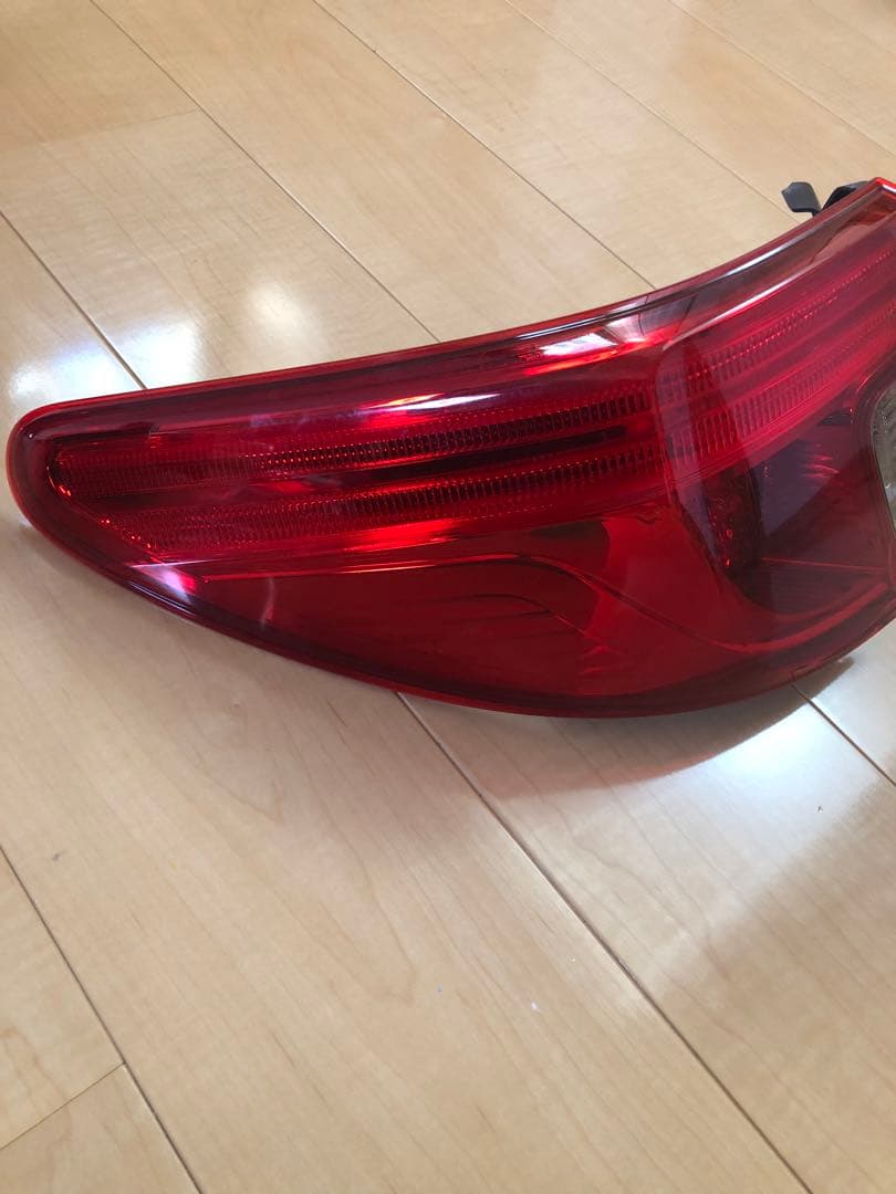 マークX130系中期後期純正テールランプ