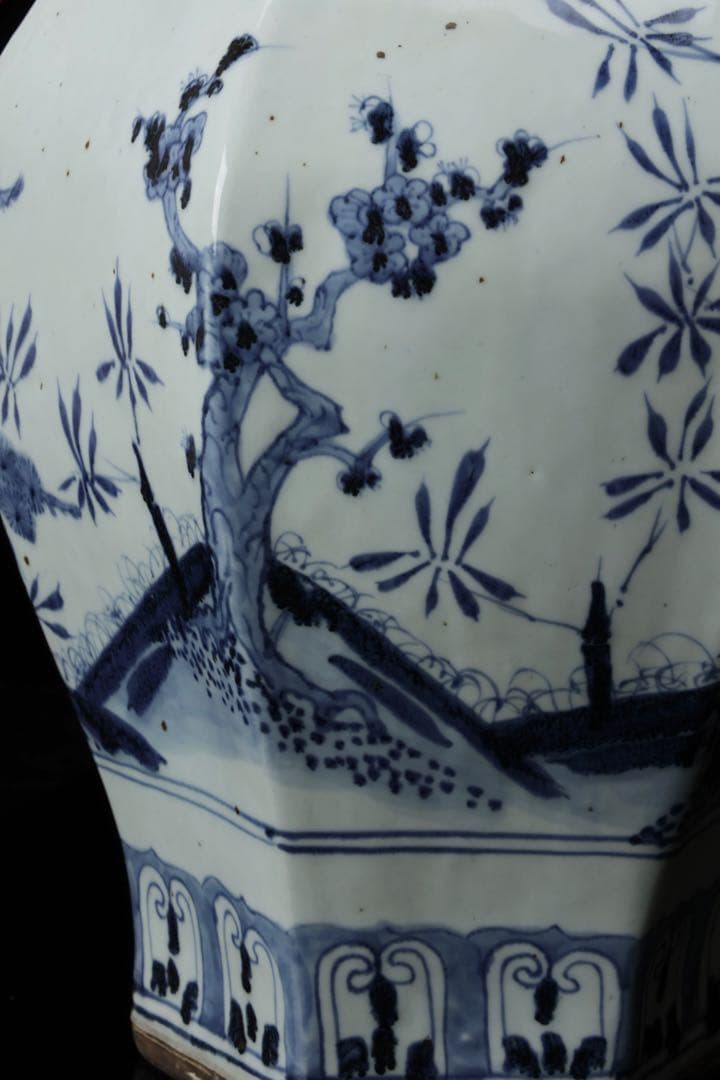 中国美術 中国古玩 大清乾隆年製銘 六角瓶 染付花瓶花 唐物 陶磁 壺 古美術品