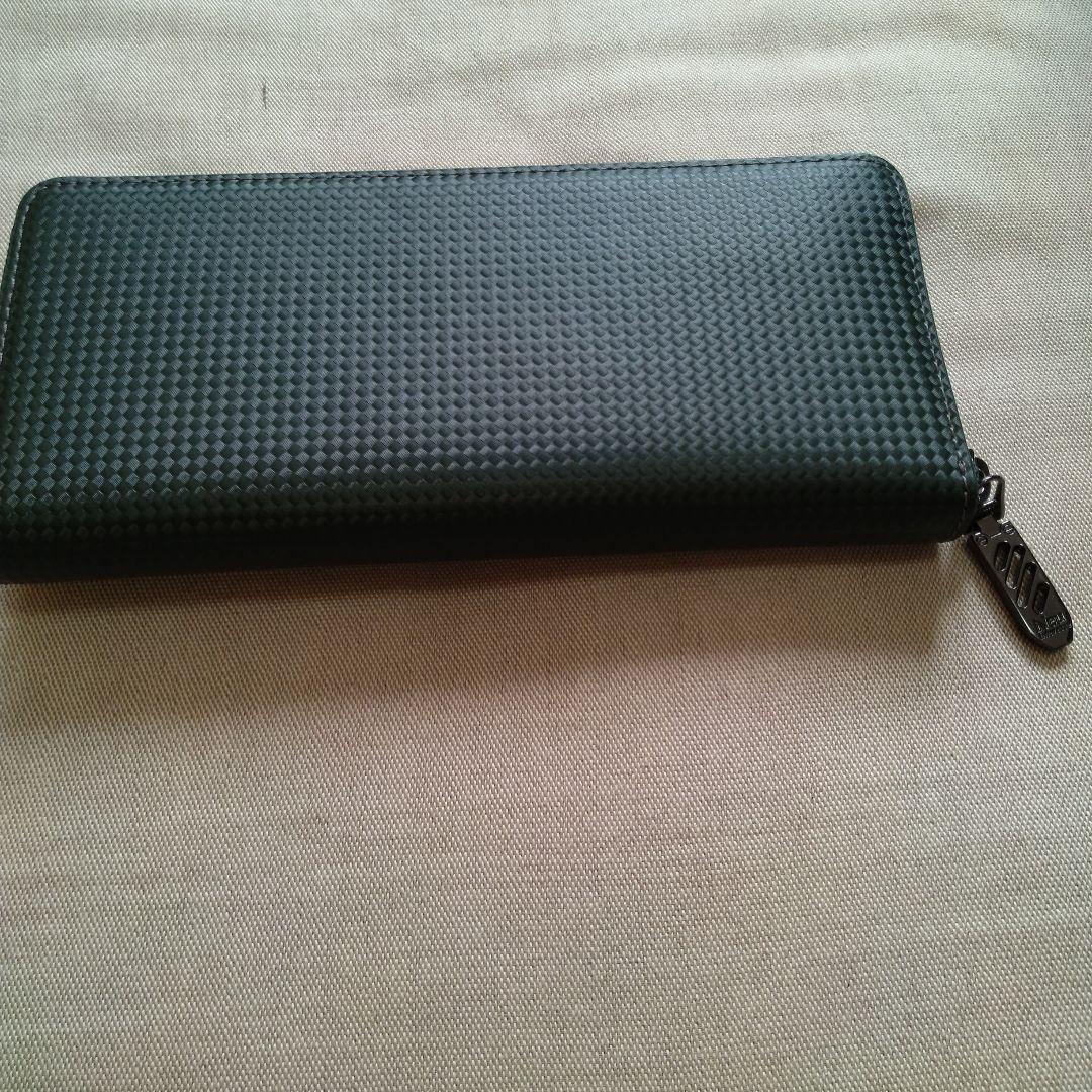 Neu interesse 長財布