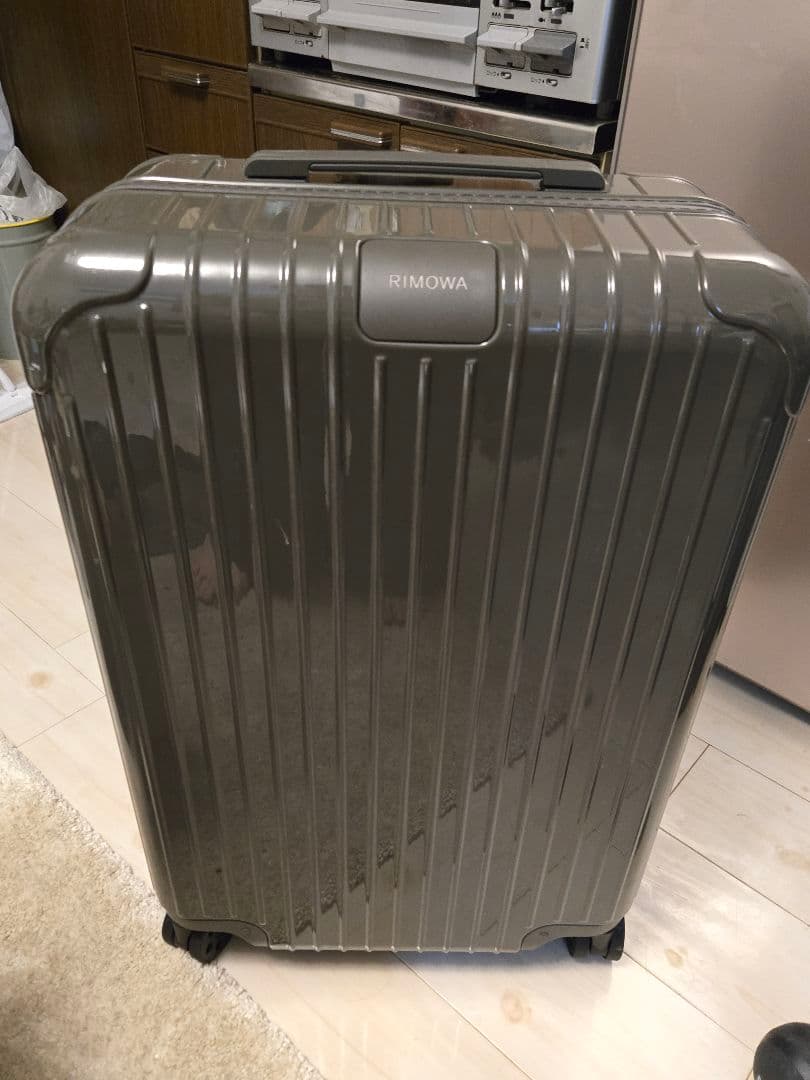 Aちゃんさま【使用1回のみ】　RIMOWA エッセンシャル M スレートグレー