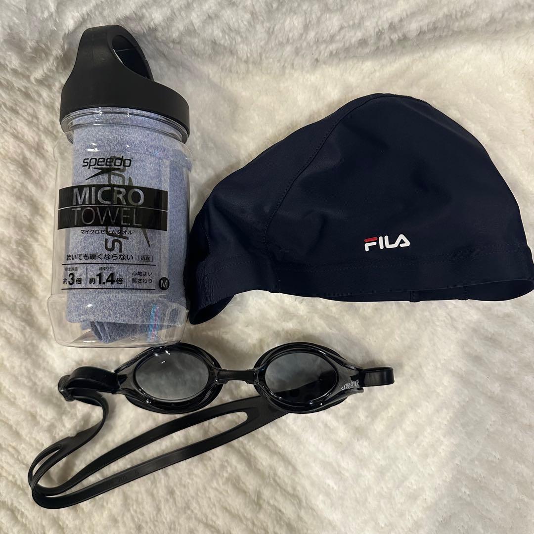 水着、ゴーグル、帽子、吸水タオルセット