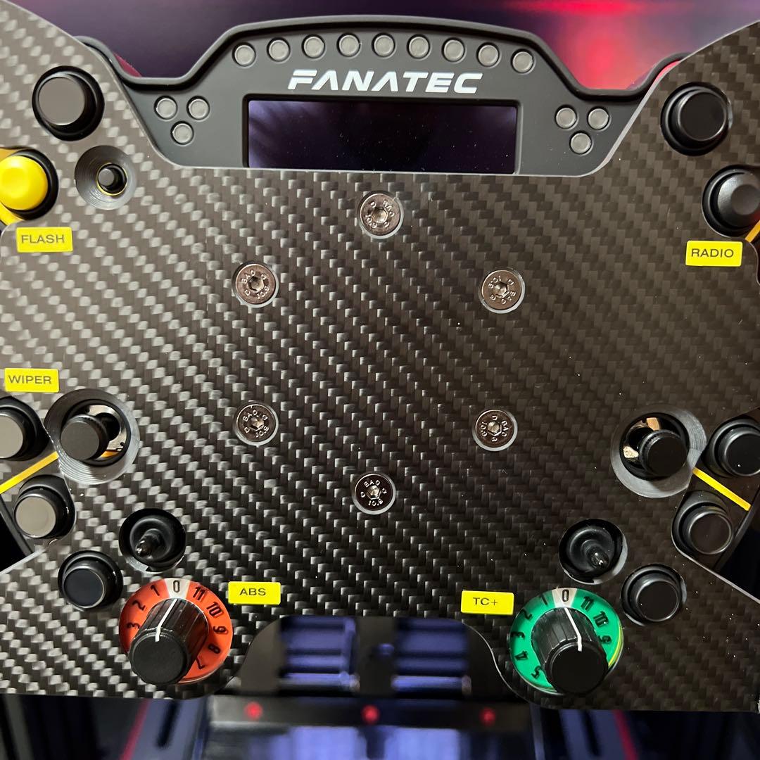 PODIUM + FÓRMULA+QR2