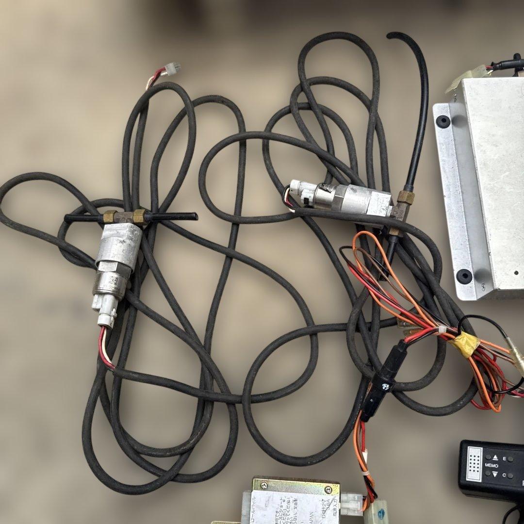 動作品 ボルドワールド プレステージシステム 電磁弁 エアサス エアタンク