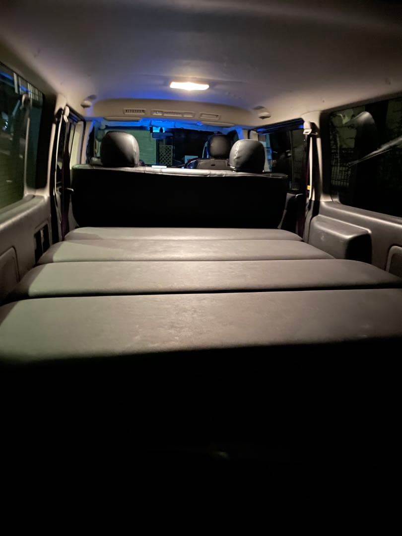 200系ハイエース ベットキット