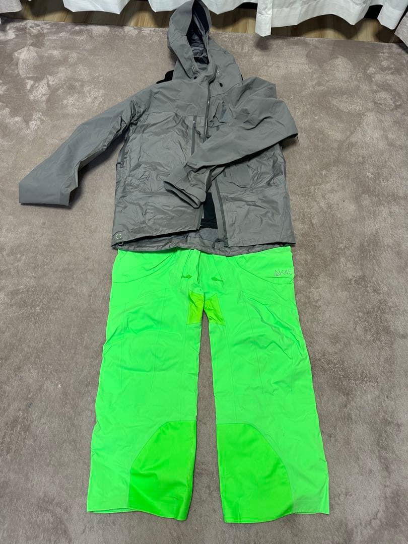 Burton AK457 スキーウェアセット XS