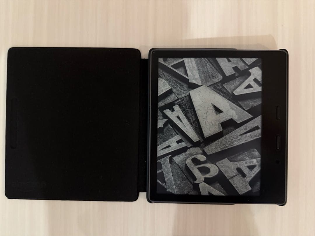 【美品】Kindle Oasis wifi 8GB 広告なし 電子書籍リーダー