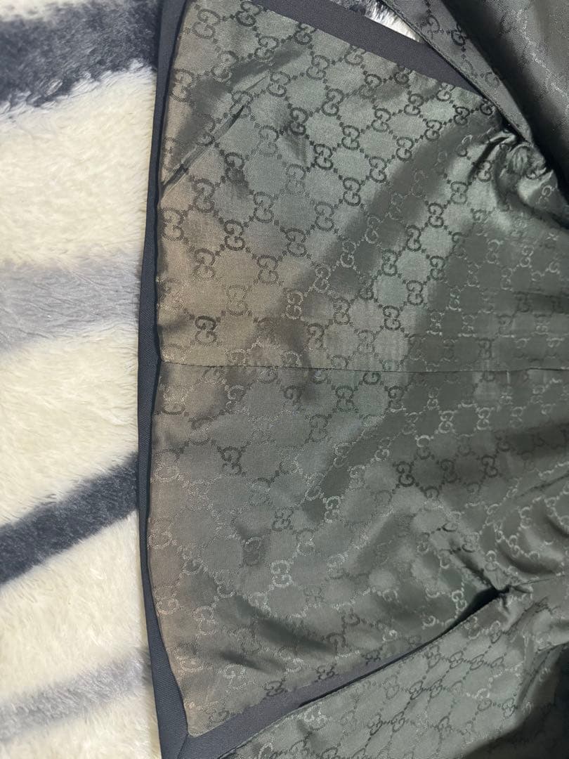 【美品】GUCCI ブラックスーツジャケット