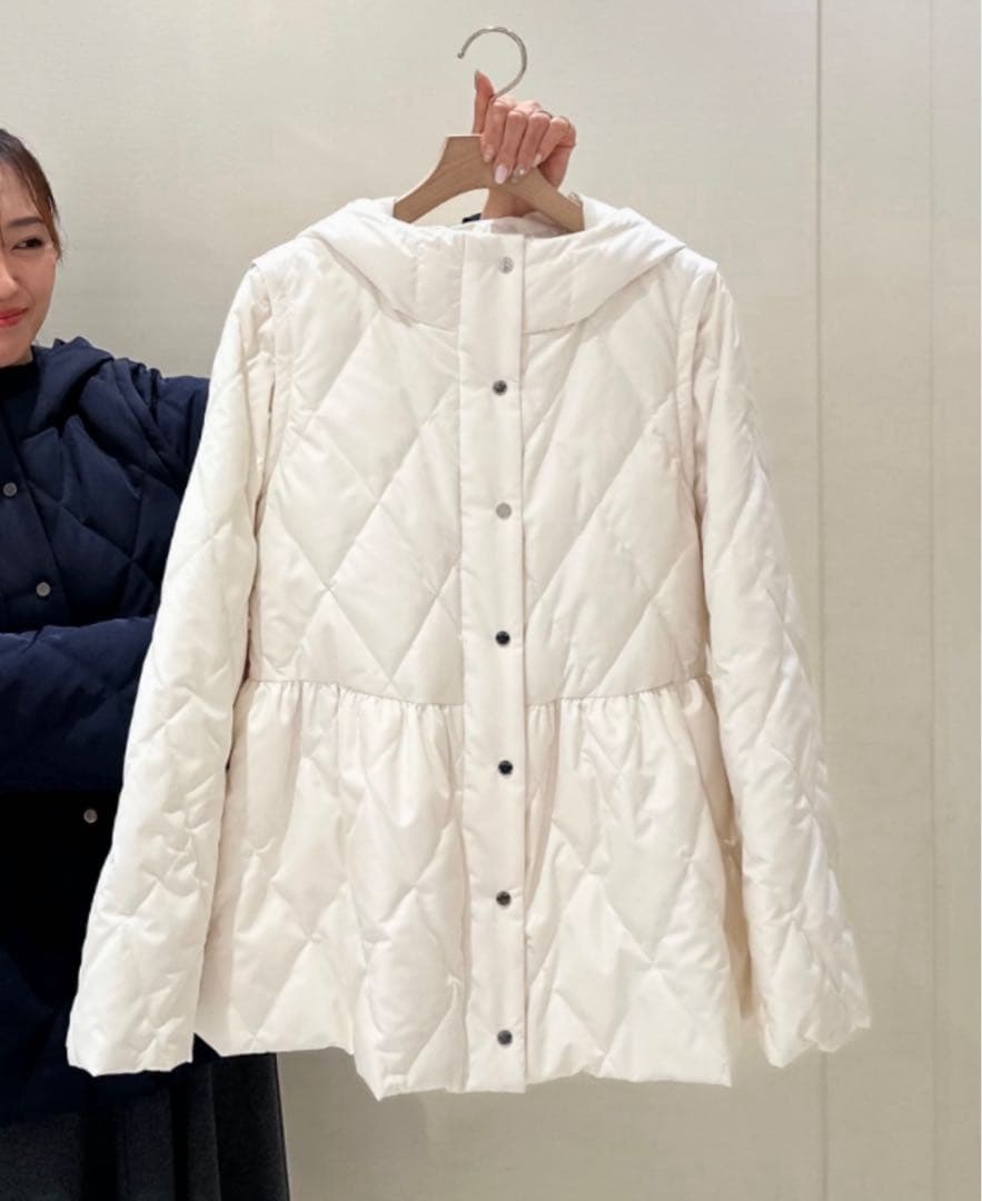 エムプルミエ　ペプラムショートダウンコート