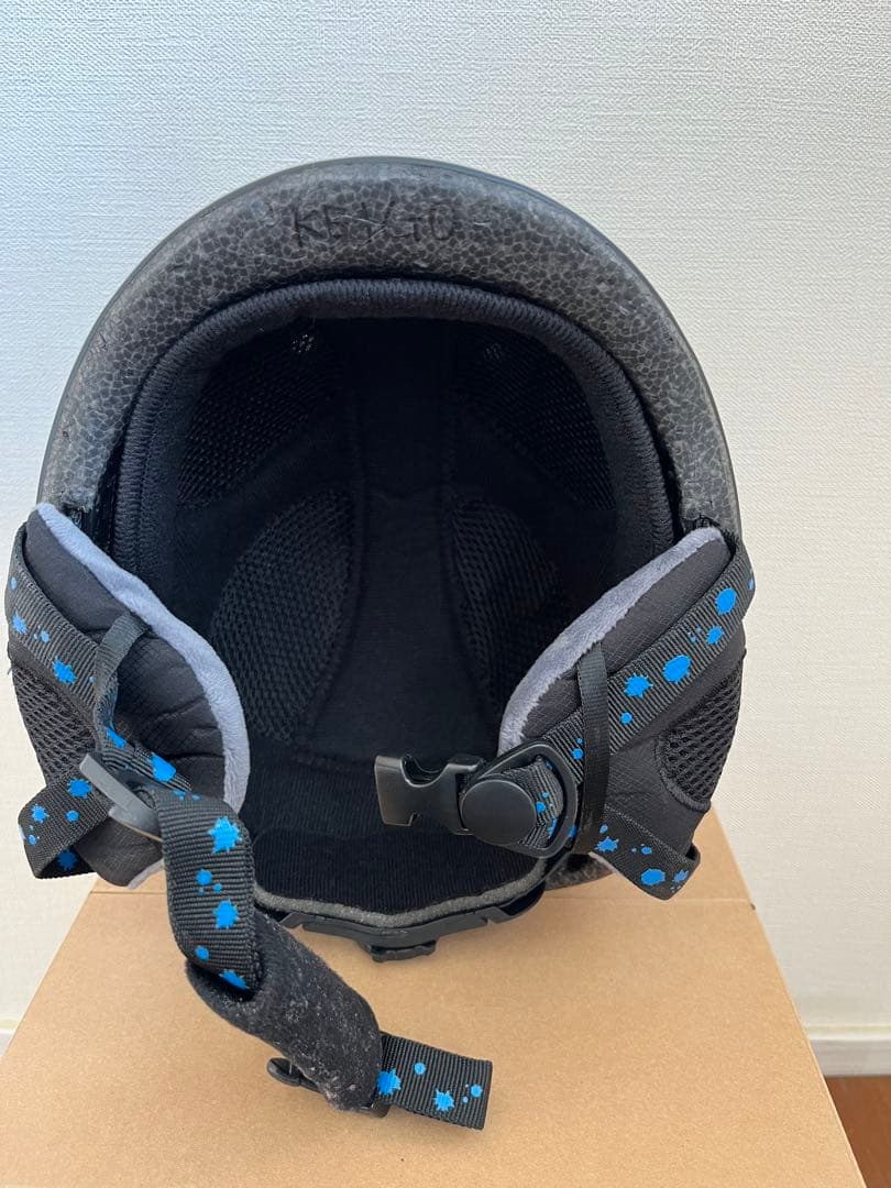 K2スキー板、ストック、ブーツ、ヘルメット