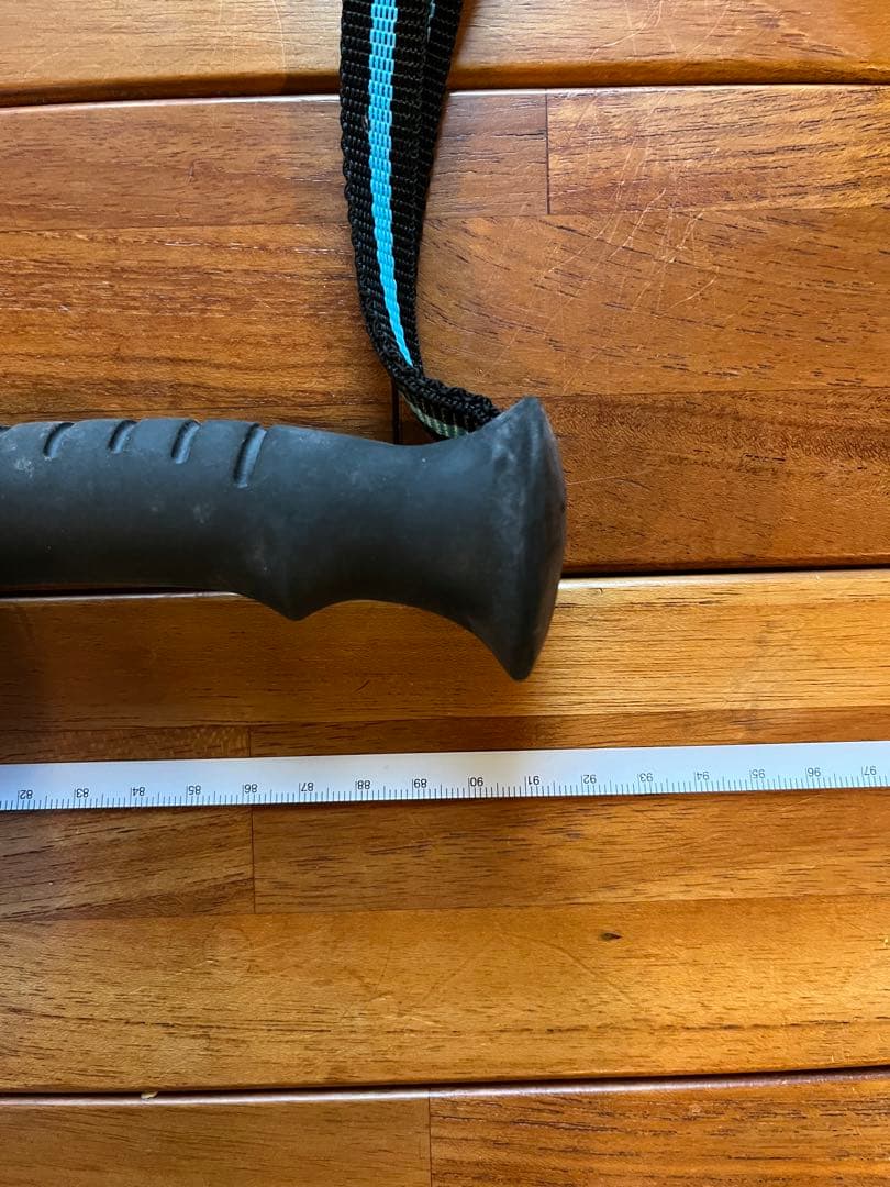 K2スキー板、ストック、ブーツ、ヘルメット