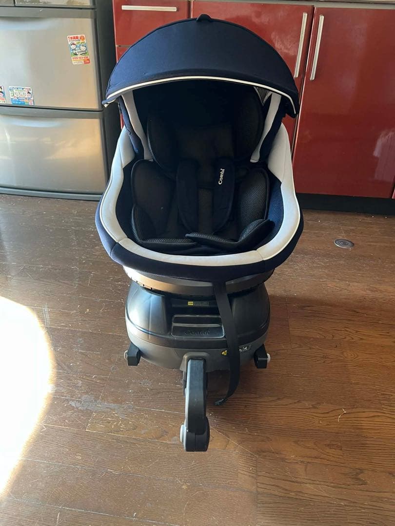 [Combi ]コンビ　チャイルドシート　クルムーヴスマート isofix