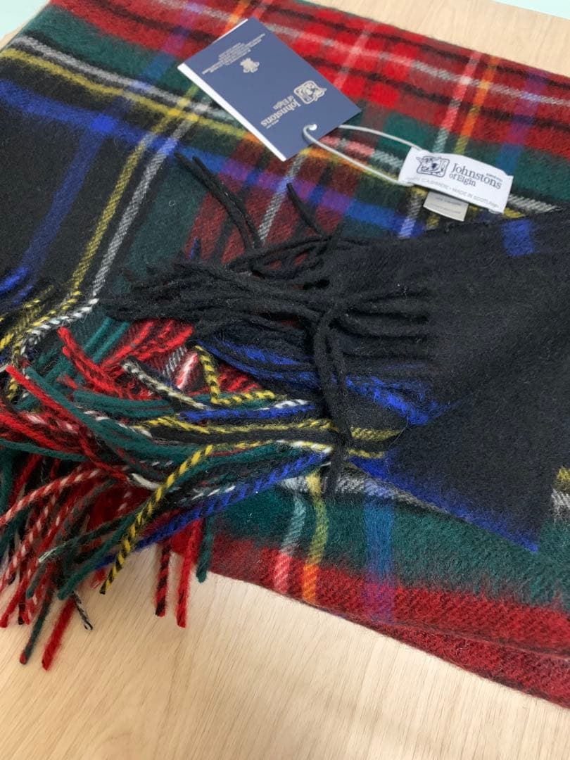 し*ま様 未使用ジョンストンズ大判マフラースカーフ　ブラックチエック柄