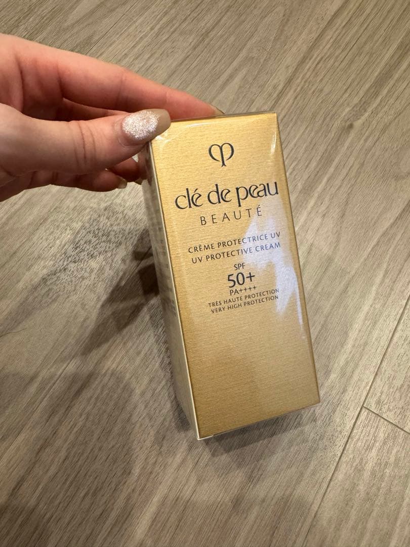 新品未開封クレドポーボーテ♡日焼け止めクリーム