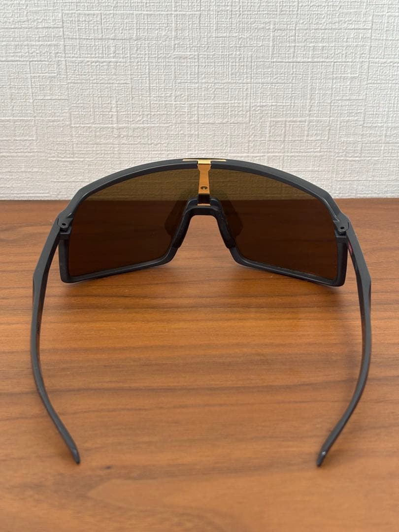 【美品】OAKLEY SUTRO
