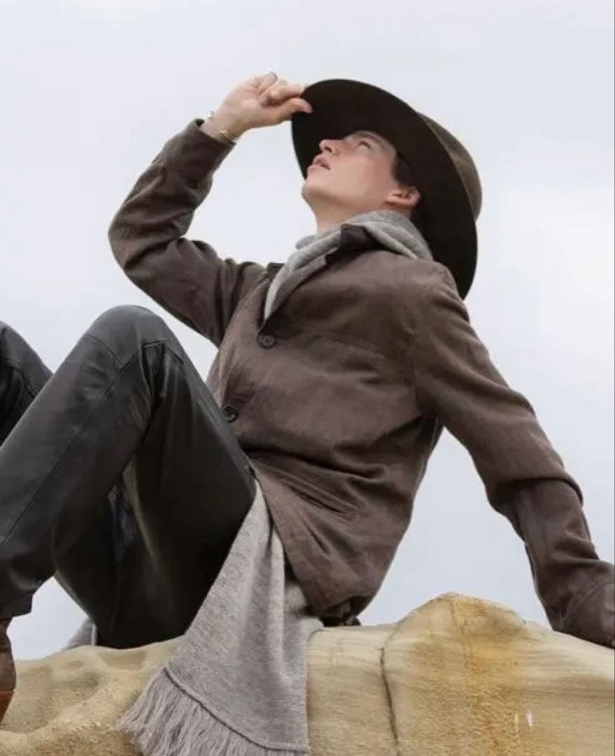 コグマ The letters 5G フーディフリンジスカーフ BK