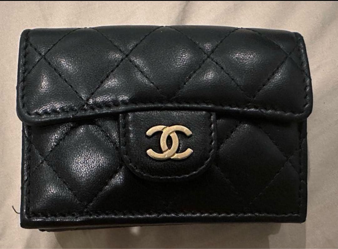 ♡♡♡CHANEL 三つ折り財布