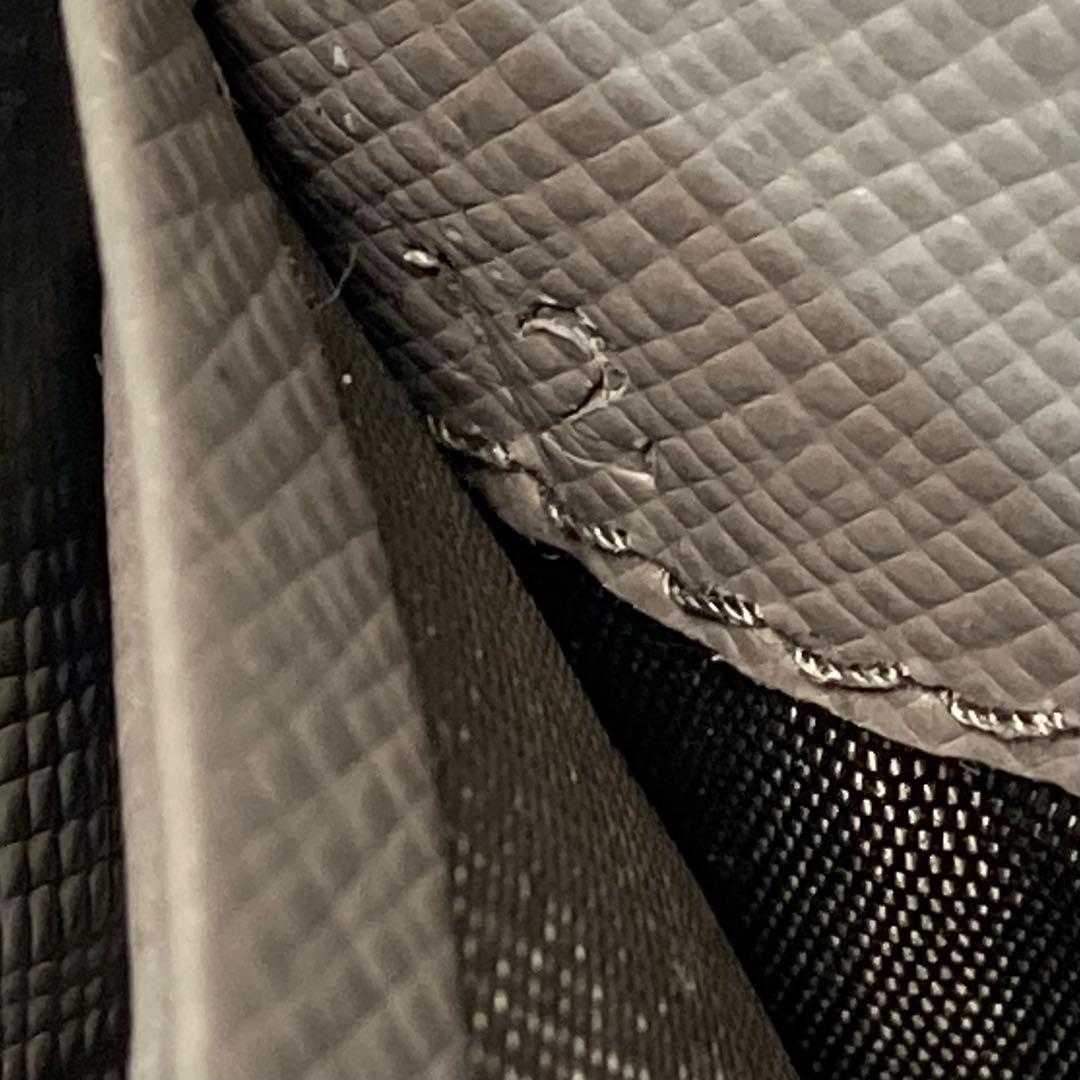 早い者勝ち　PRADA プラダ　二つ折り　長財布　グレー　ベージュ　即完売