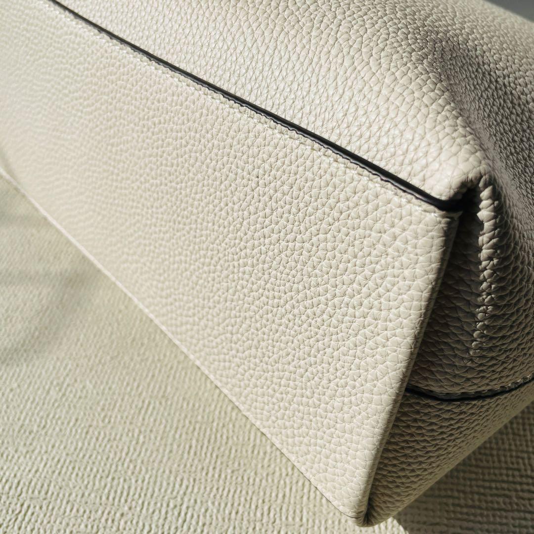 タグ切れ 新品 Coach ローレル ショルダー バッグ CR148