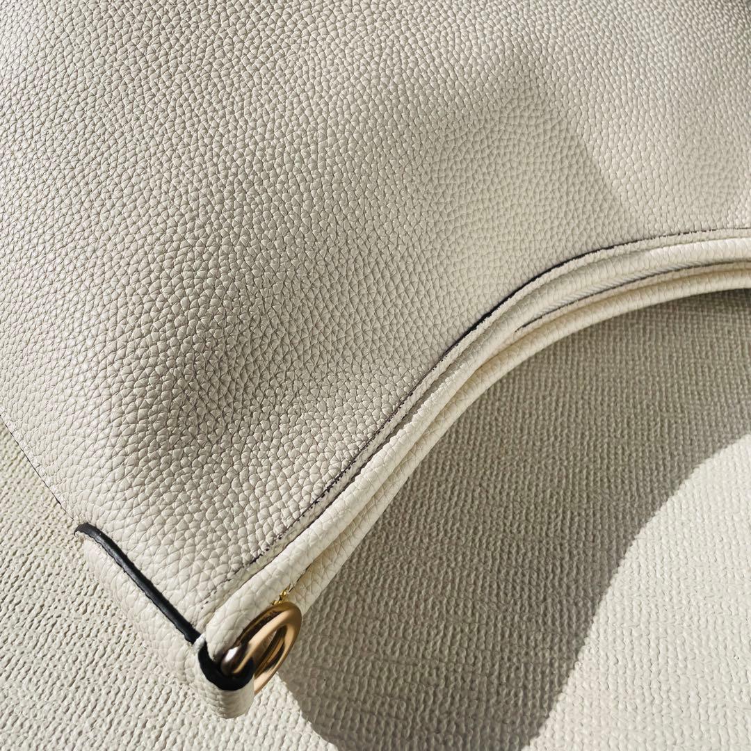 タグ切れ 新品 Coach ローレル ショルダー バッグ CR148