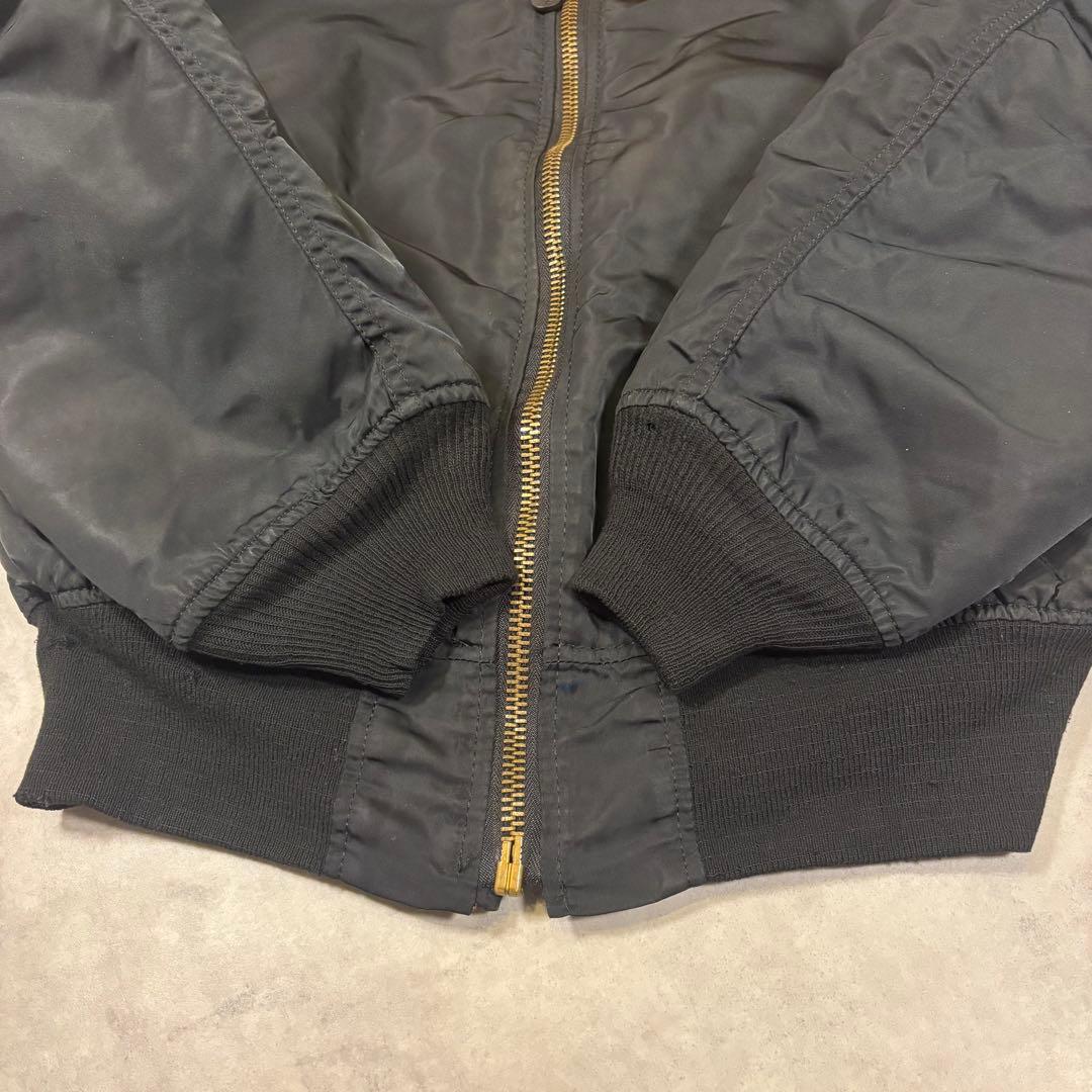 IDEALジップ アルファインダストリーズ MA-1 USA製　短丈