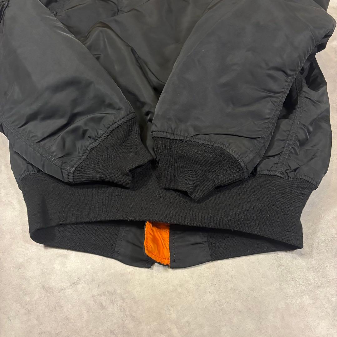 IDEALジップ アルファインダストリーズ MA-1 USA製　短丈