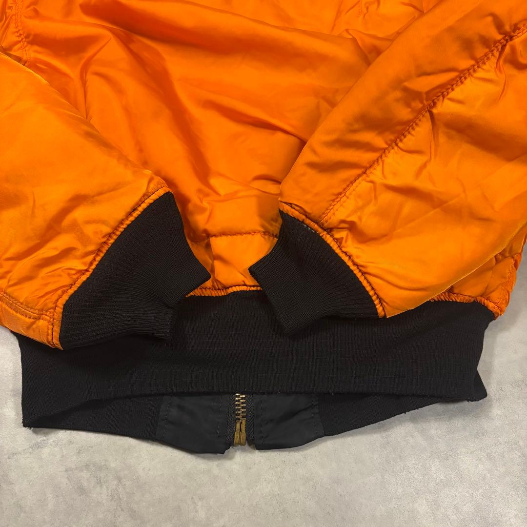 IDEALジップ アルファインダストリーズ MA-1 USA製　短丈