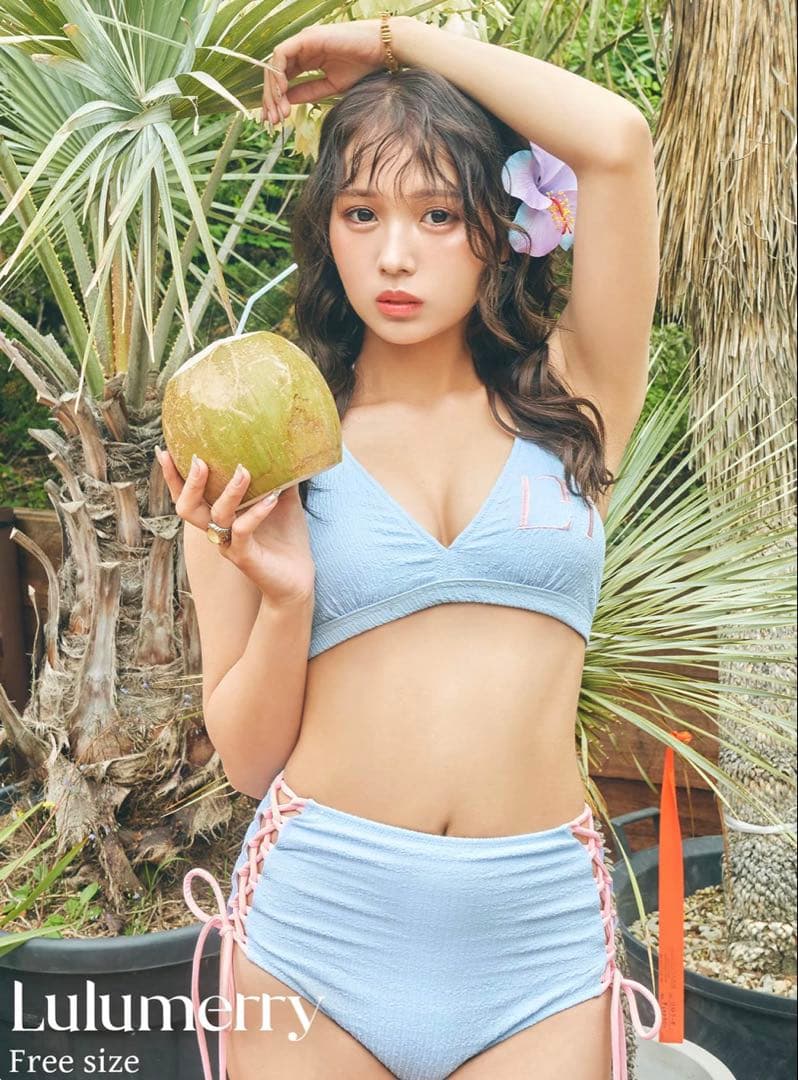 【早い者勝ち】　Lulumerry モノグラムバイカラーホルタービキニ　ブルー
