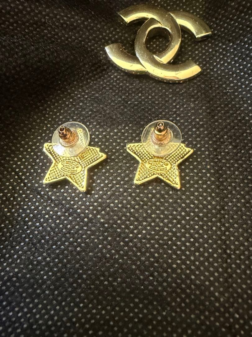 シャネル　星形クリスタル装飾ピアス