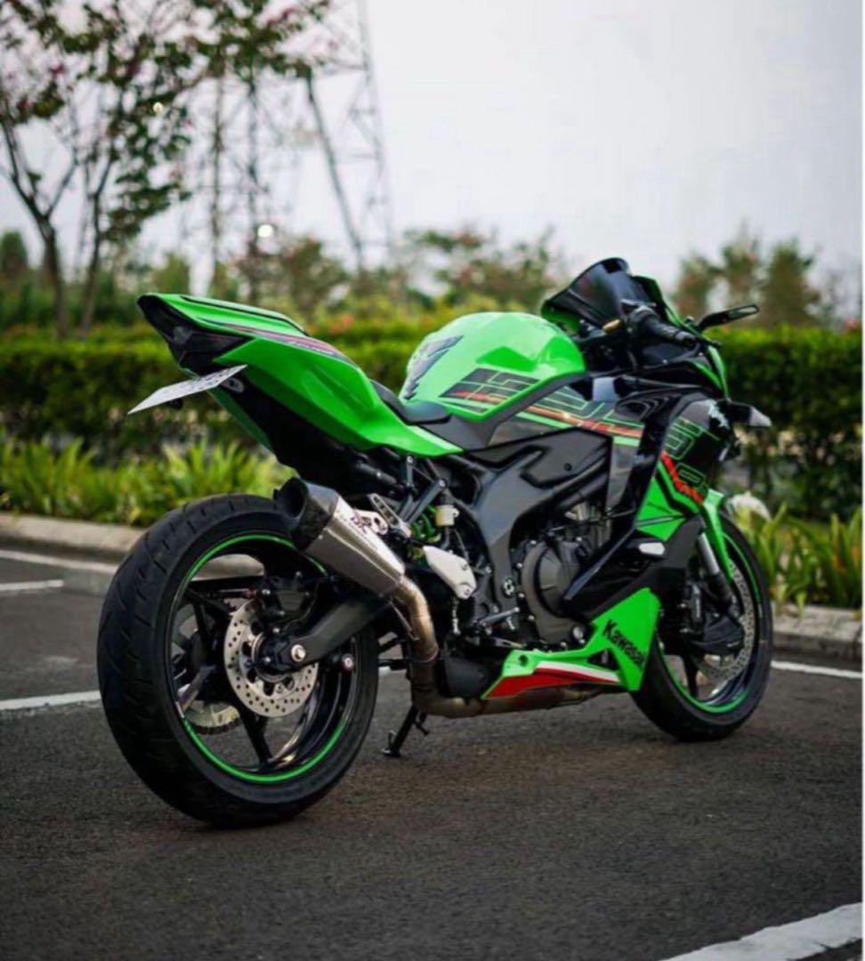 ZX25R/ZX4R/ZX4RRマフラー　DX GENERATION