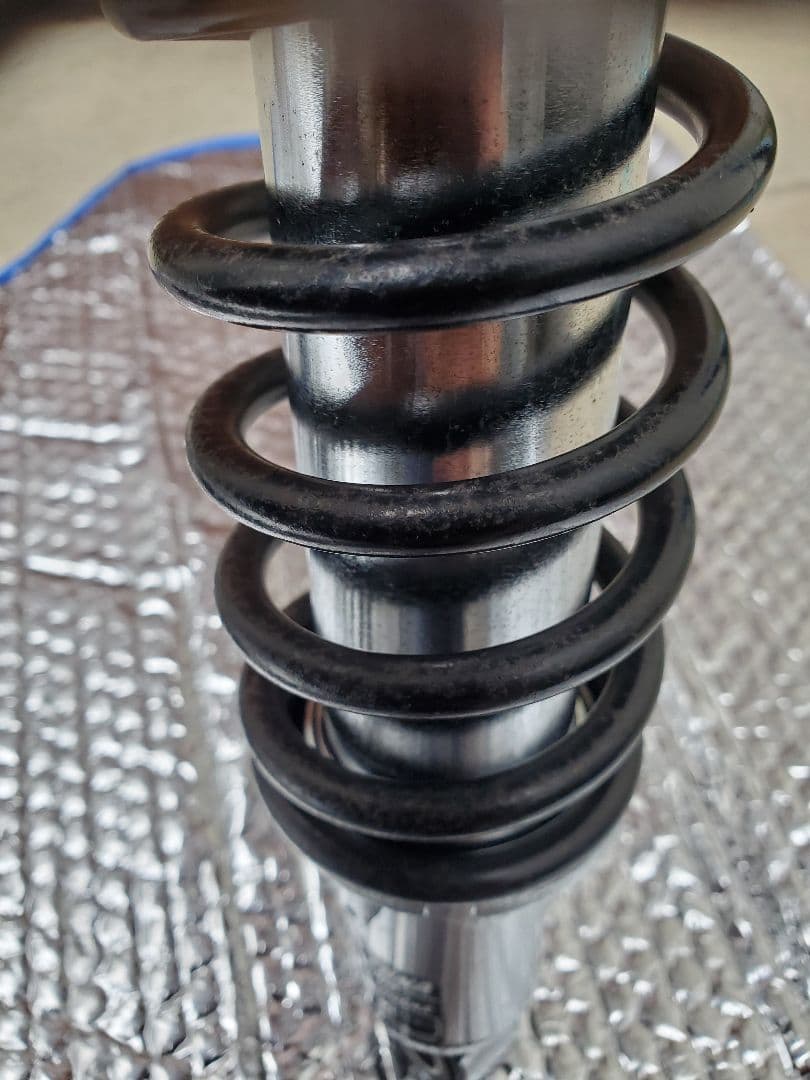 SR400 デイトナ リアサスペンション　中古