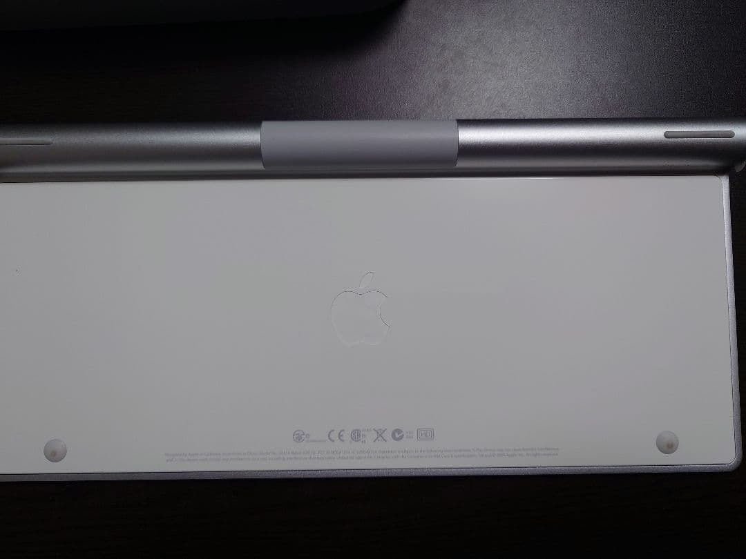 最終値下げ　Mac mini Server (Mid 2011)と純正キーボード