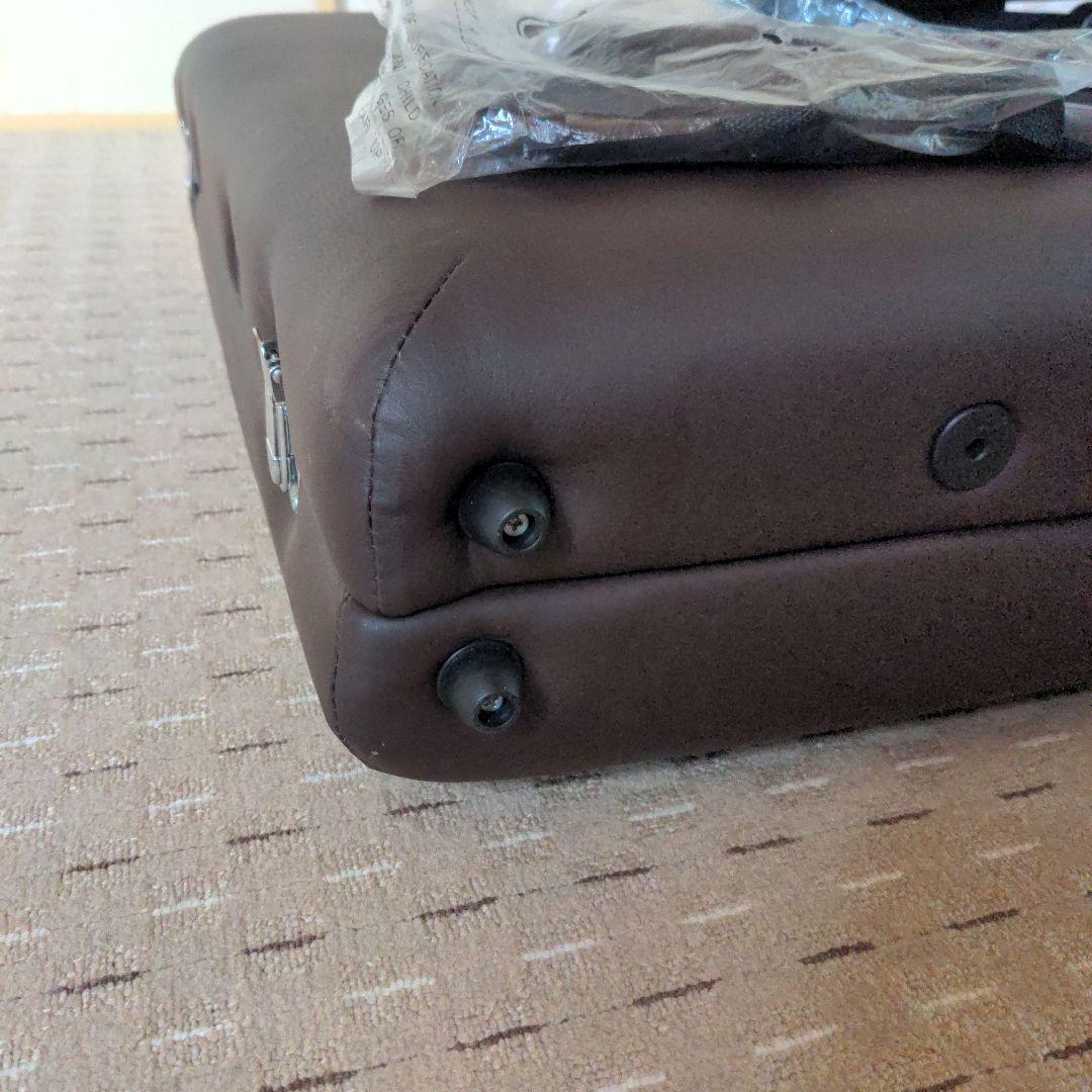 エステ マッサージ折りたたみベッド新品　ヘッドレスト　アーム付き