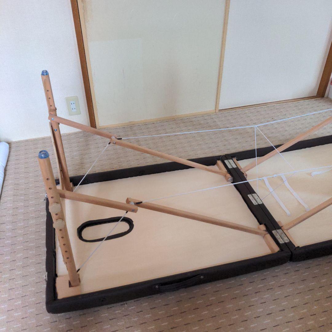 エステ マッサージ折りたたみベッド新品　ヘッドレスト　アーム付き