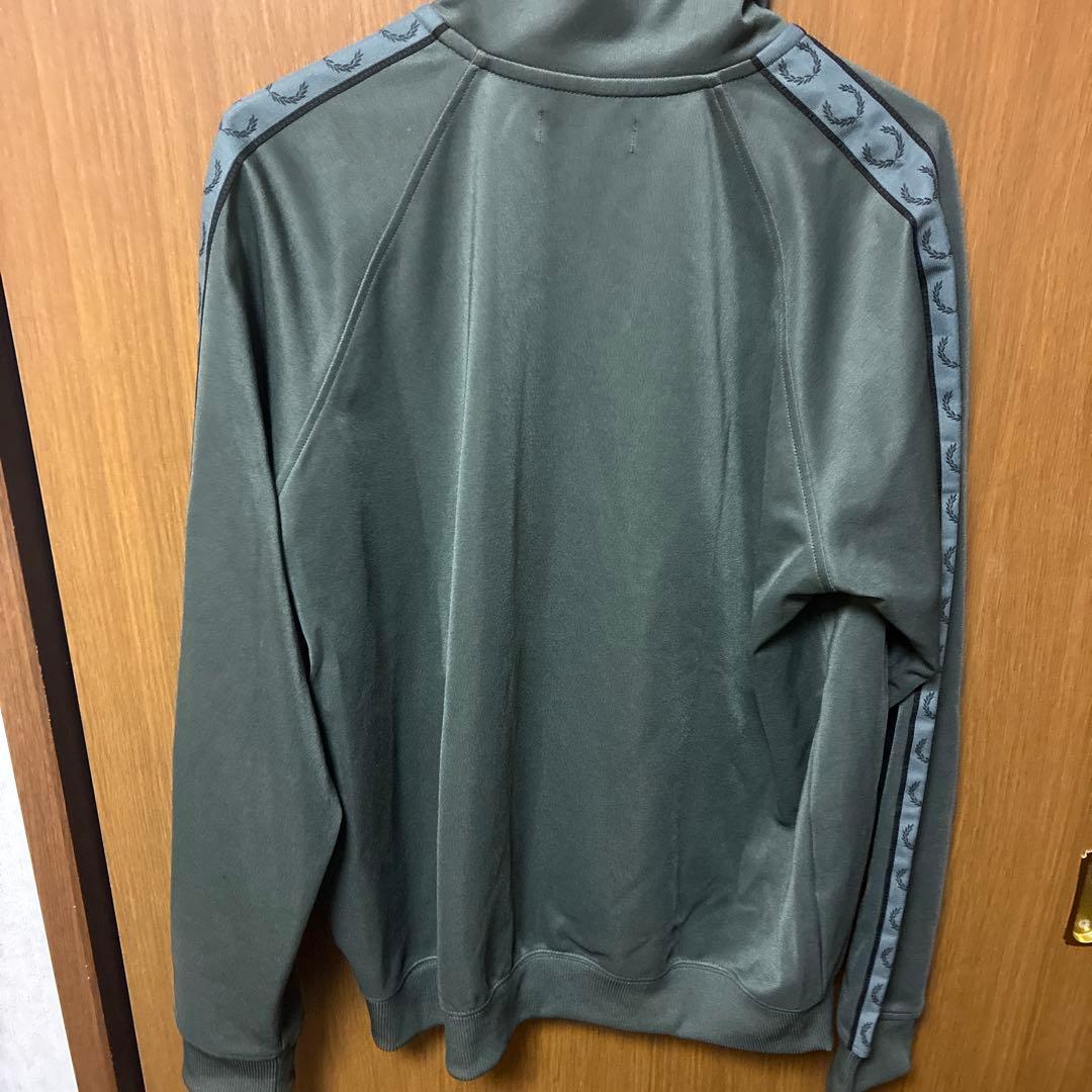 Fred Perry グレー ジップアップジャケット