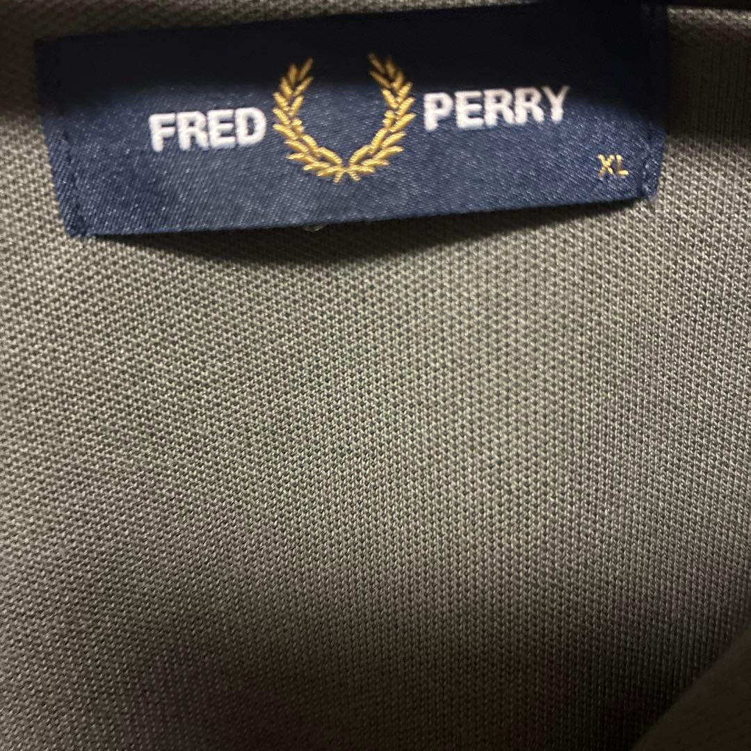 Fred Perry グレー ジップアップジャケット