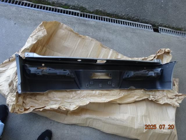 シルバー バンパーカバー