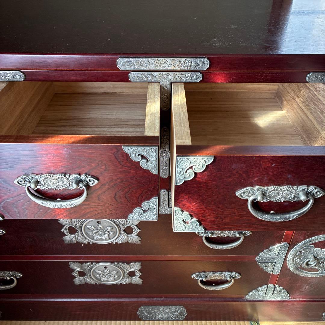 和風赤茶色木製箪笥　鍵付