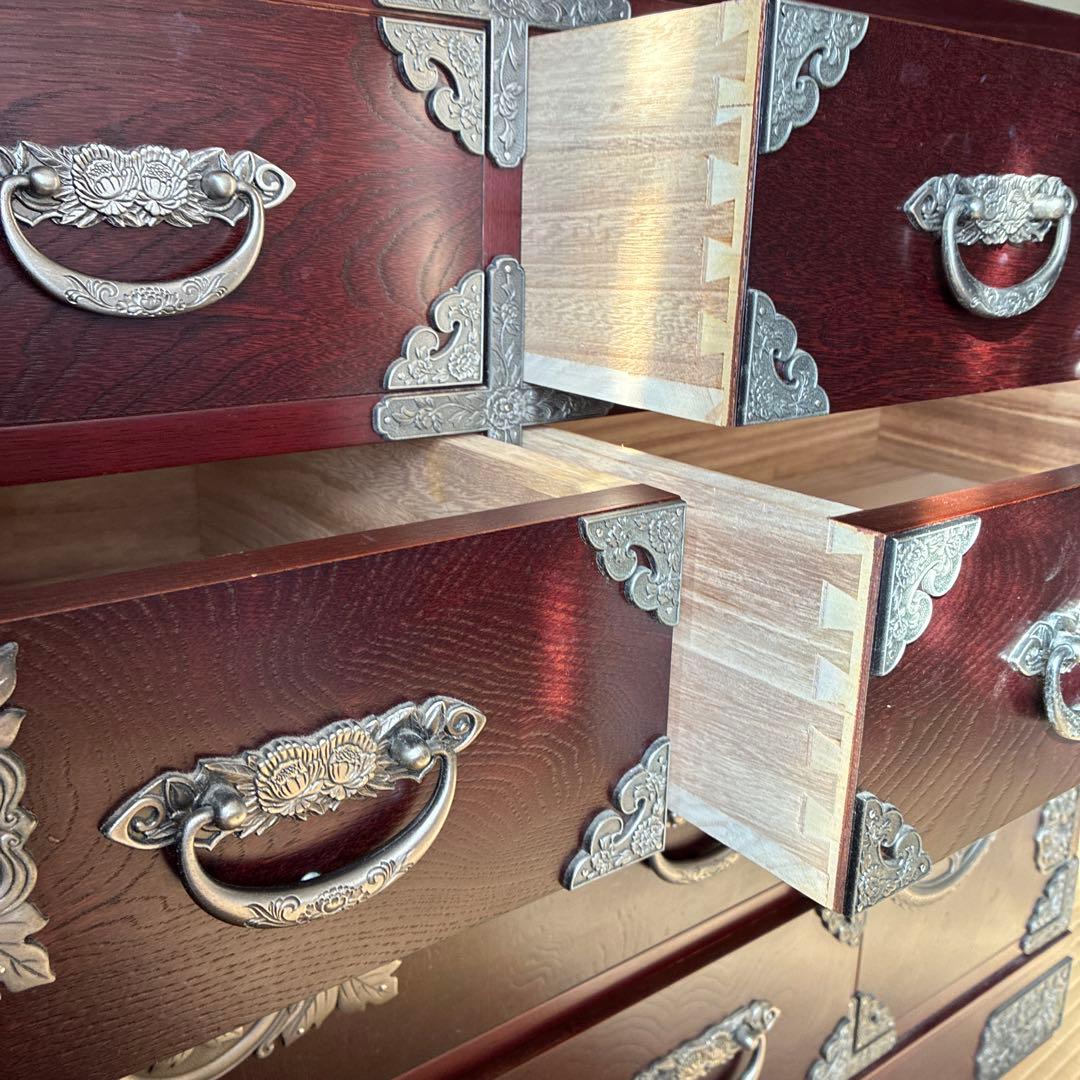 和風赤茶色木製箪笥　鍵付