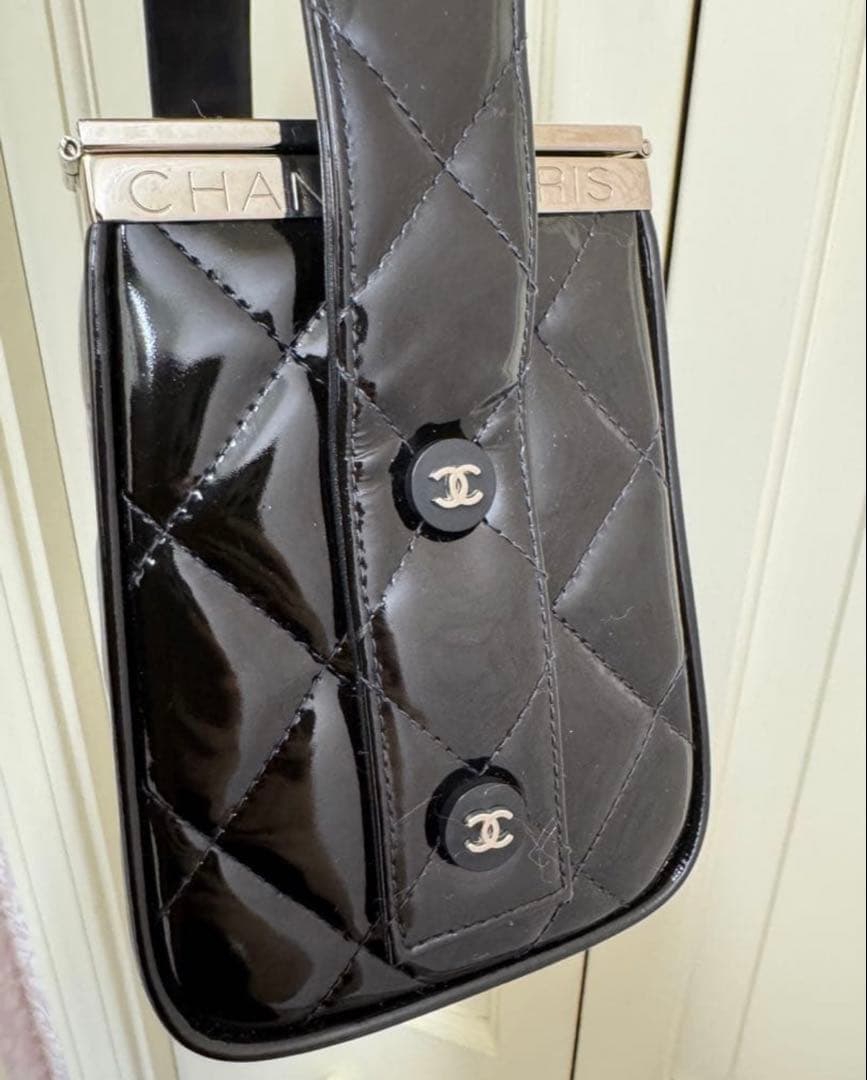 ヴィンテージ　CHANEL パーティーバッグ　エナメル　ブラック
