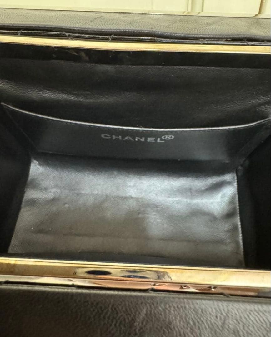 ヴィンテージ　CHANEL パーティーバッグ　エナメル　ブラック