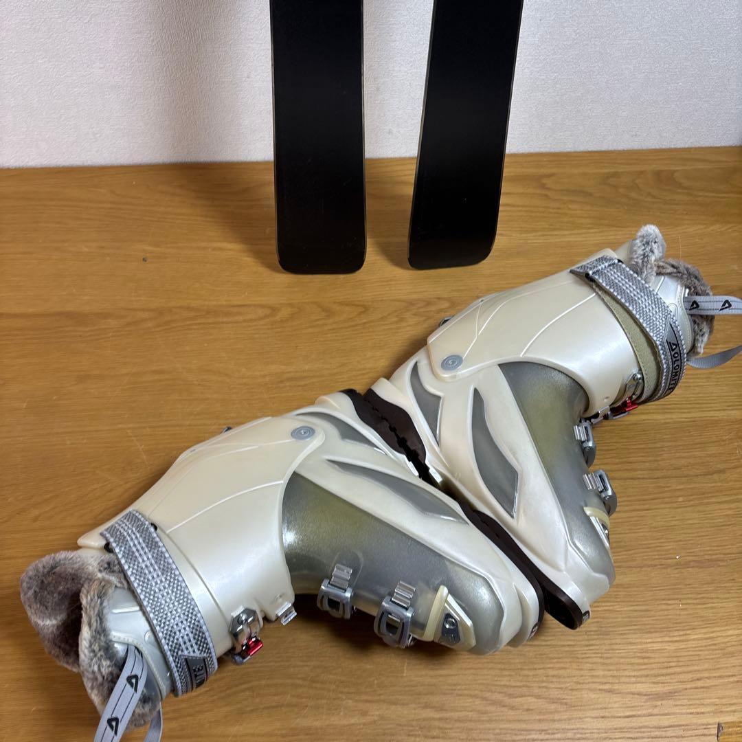 未使用　新品　レディーススキーセット　Volkl 156cm　24-24.5cm